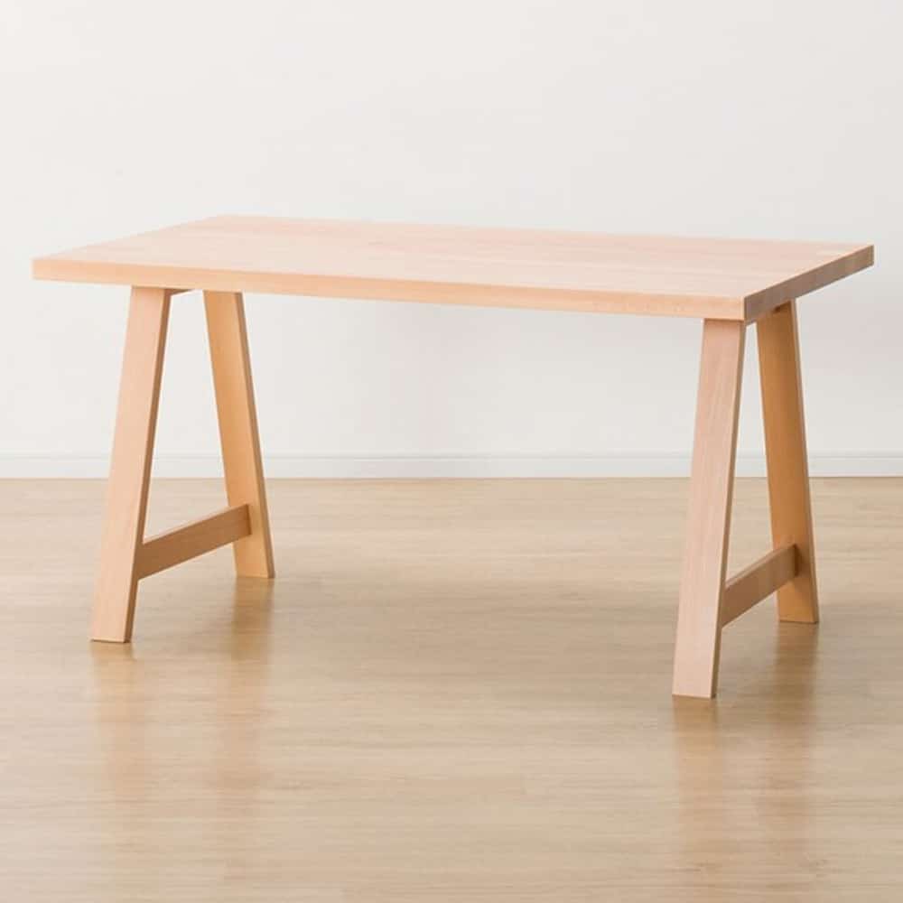 【ニトリ】　ダイニングテーブル　Ｎコレクション　Ｔ−０６Ａ　１３５　ＮＡ　ナチュラル:天然木ならではの滑らかな造り、肌ざわりが楽しめます。
