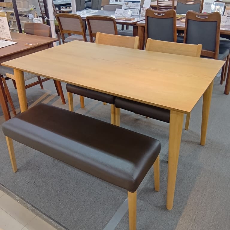 草加店 関東一部地域限定 展示特価品】 ダイニング4点セット W