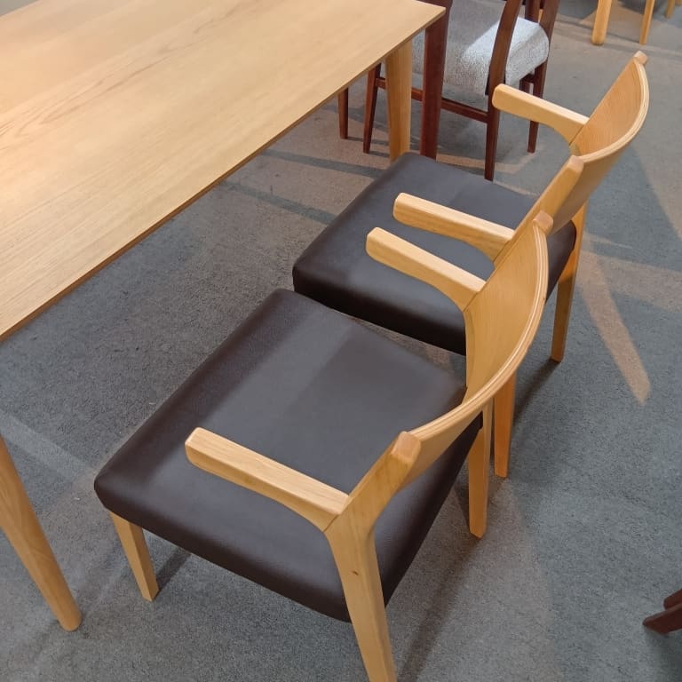 草加店 関東一部地域限定 展示特価品】 ダイニング4点セット W