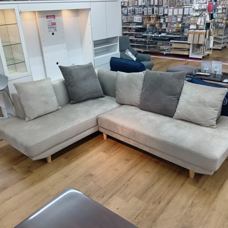 【新座店 関東一部地域限定 展示特価品】 シェーズロングソファ ニカ コーナーソファ(R)座って右