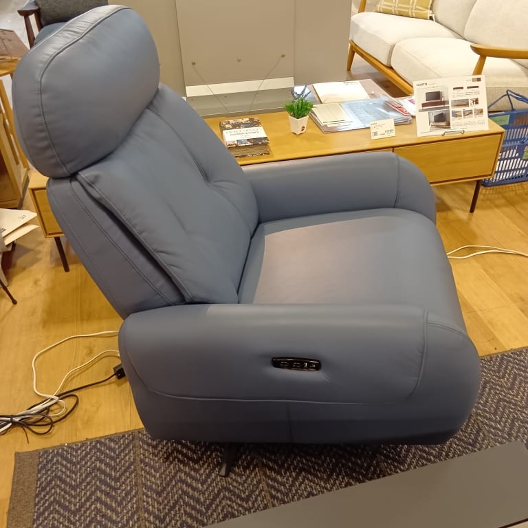 名古屋市北区引取限定 一人掛けチェアー 府中店 関東一部地域限定 展示特価品】 電動パーソナルチェア 総革