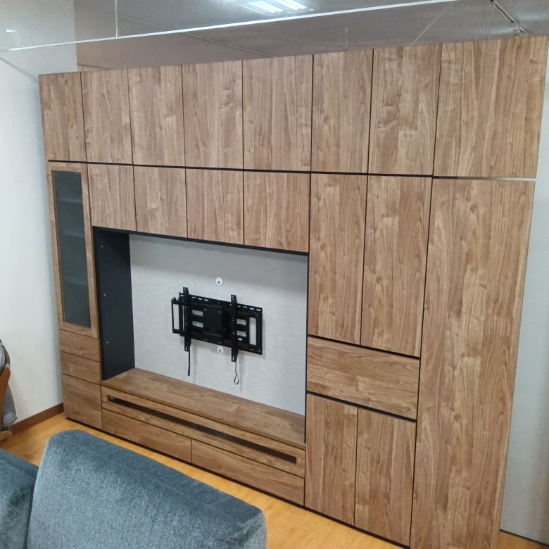 【ホームズ幕張店　関東一部地域限定　展示特価品】　壁面収納一式　バレントプレミアム