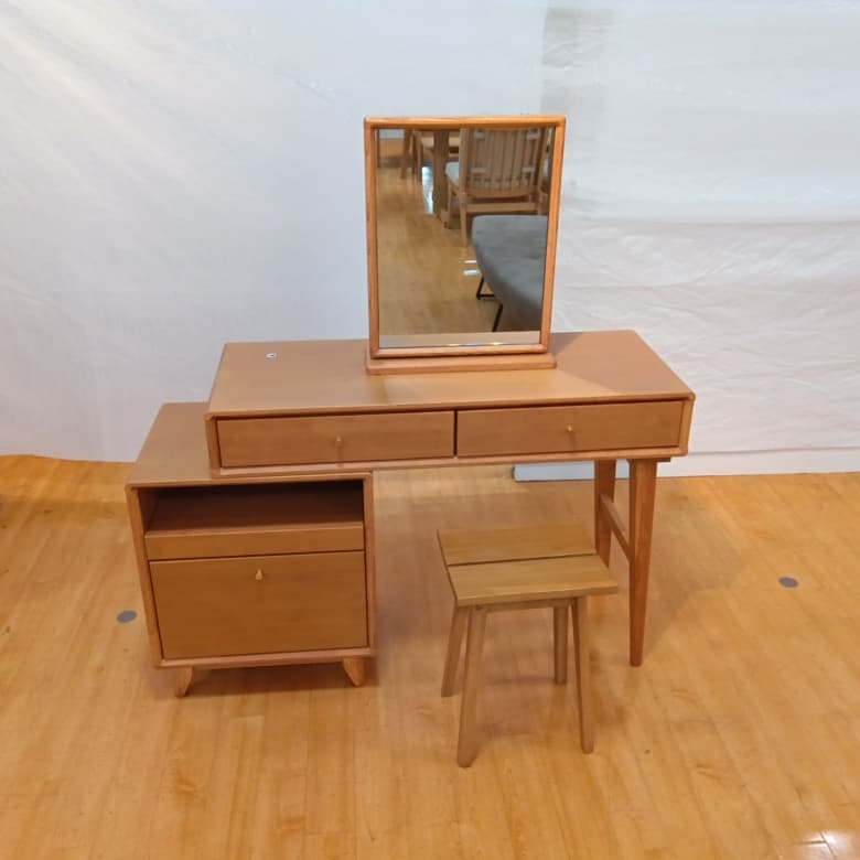 【大和店 関東一部地域限定 展示特価品】 デスクドレッサー(ミラー、スツール付) デスクドレッサー フォルム100ミラー付き LBR スツール ロガ NA