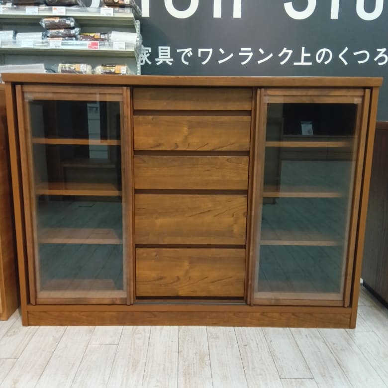 【大和店 関東一部地域限定 展示特価品】 サイドボード サニーU 120 ガラス戸 D=40 BR GA1